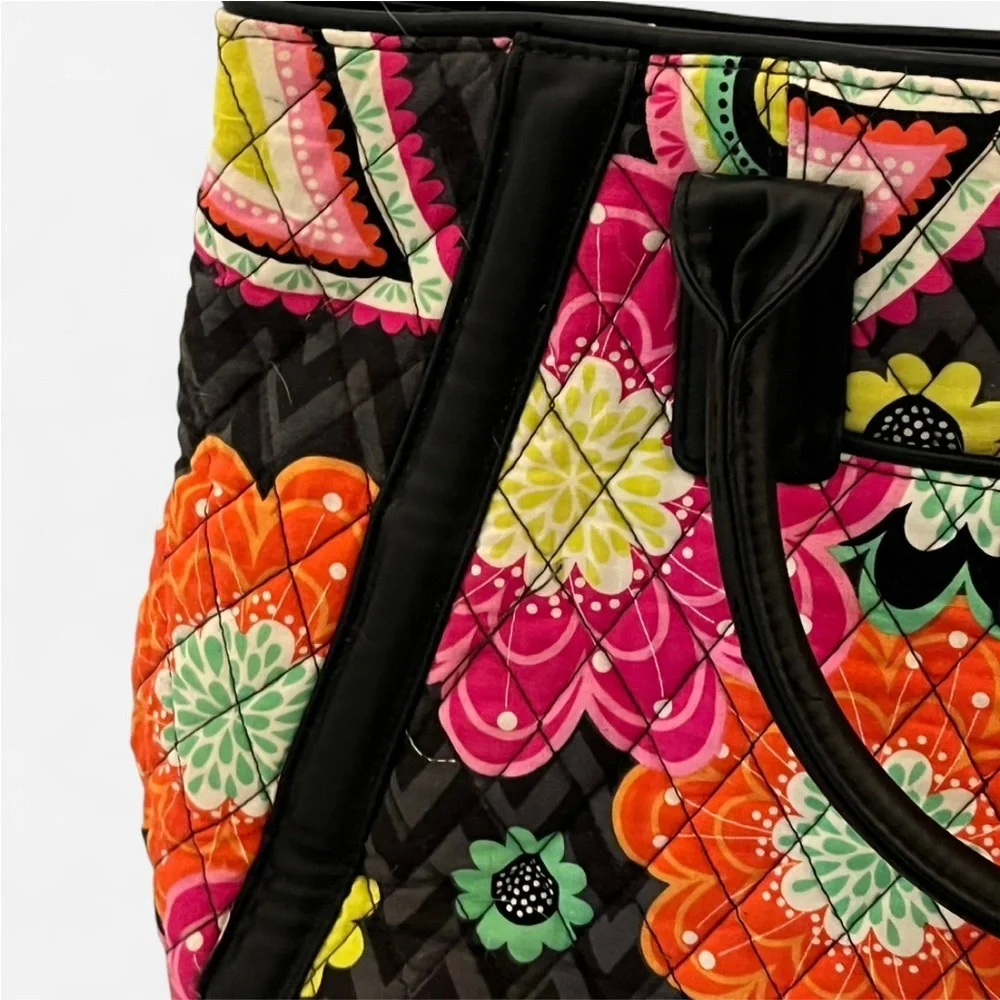 Vera Bradley Ziggy Zinnia *RETIRED* Trapeze Pink and Orange Floral Tote Bag